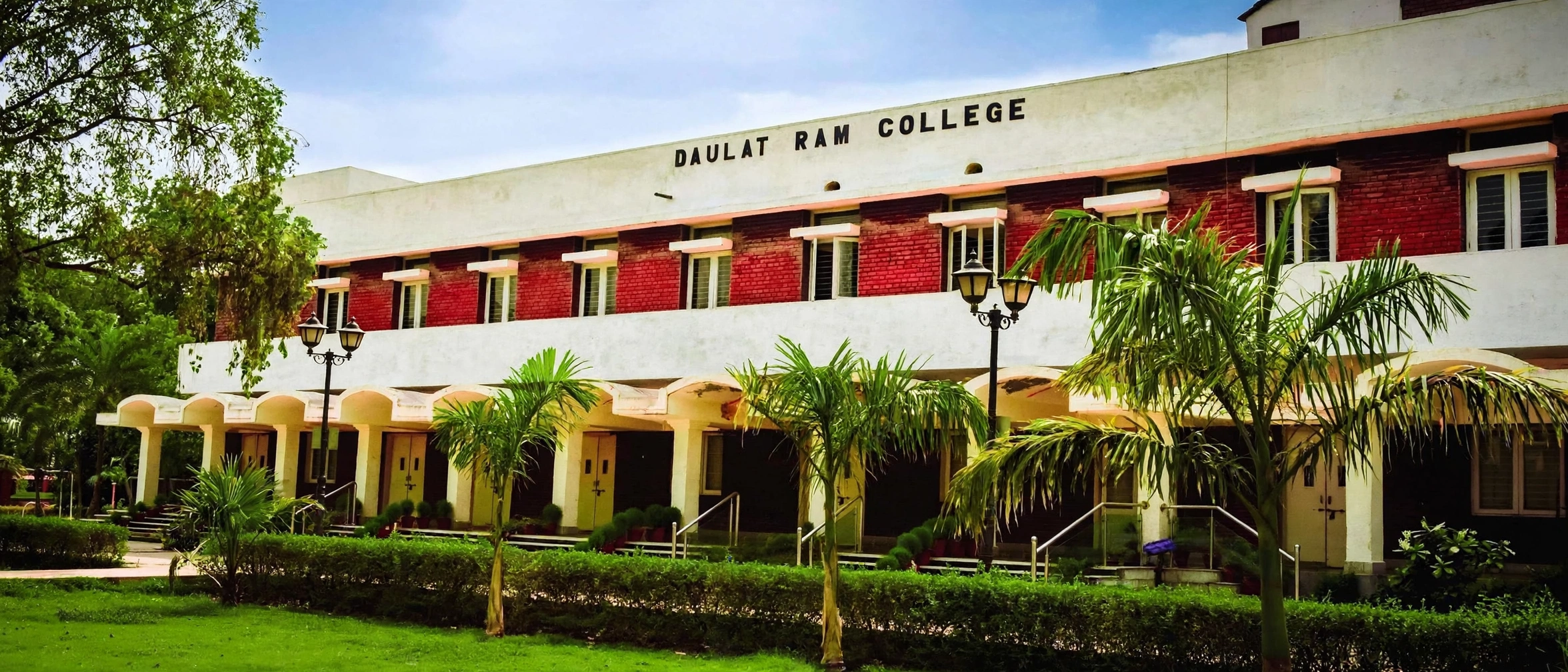 Daulat Ram College, University of Delhi