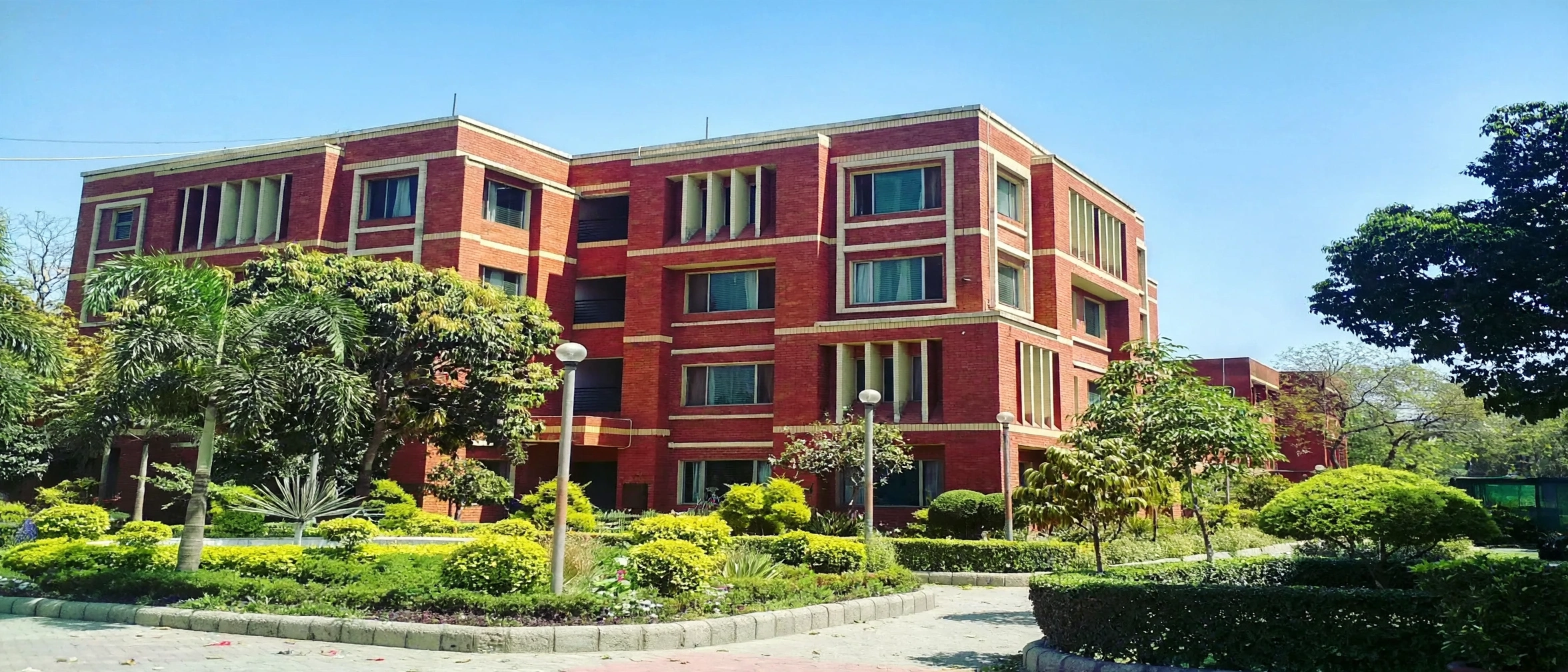 Vivekananda College, University of Delhi