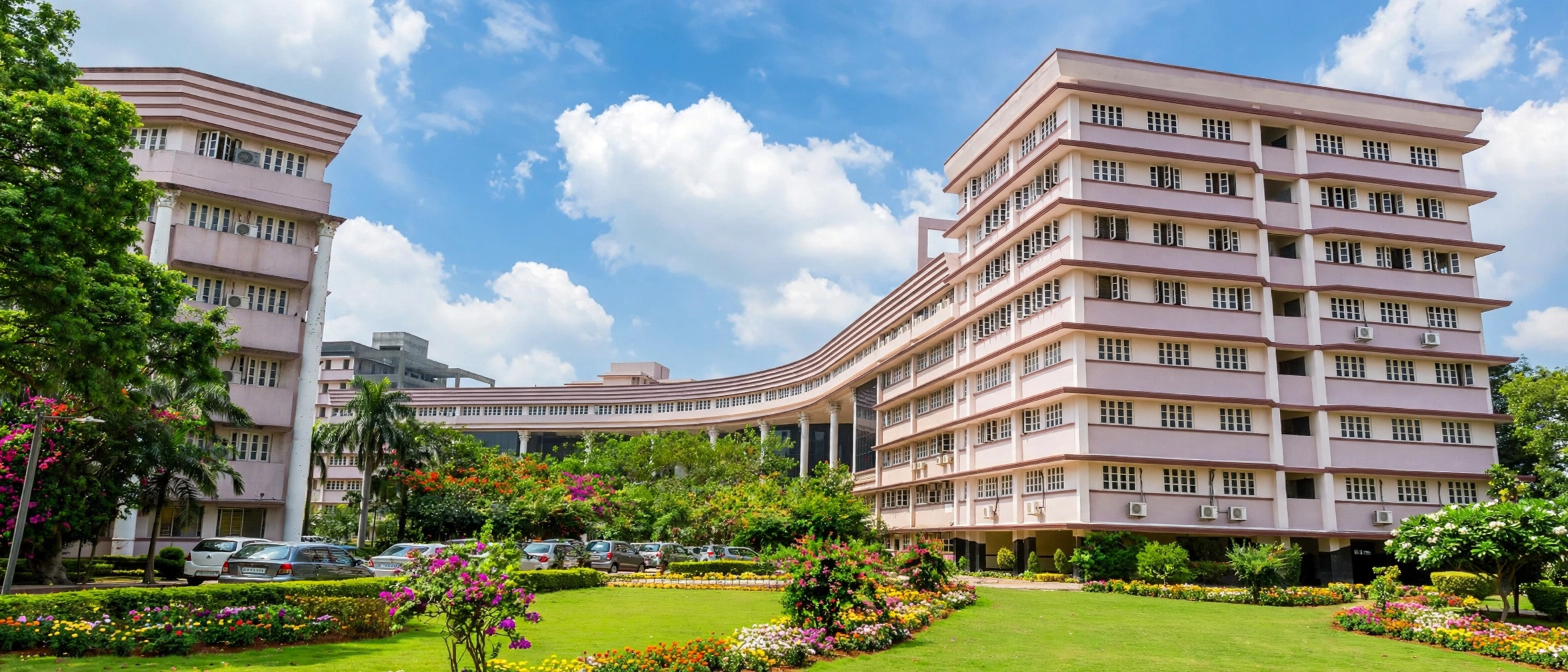 Vivekanand Education Society's College of Arts, Science and Commerce